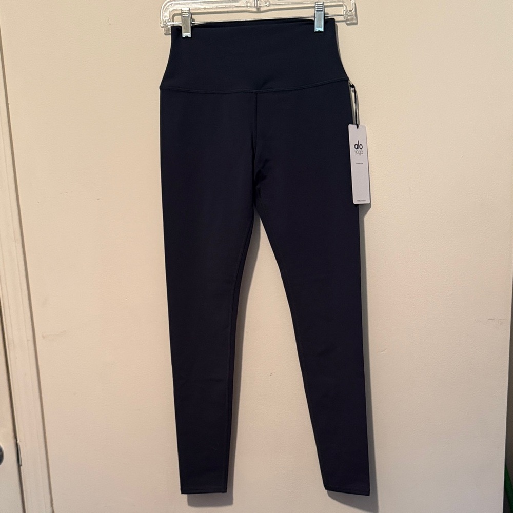 Alo Yoga Full Airbrush Legging in Forest Green